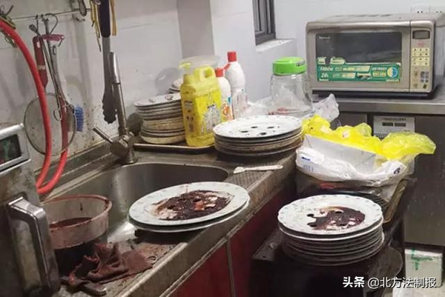 触目惊心的餐饮后厨,记者暗访胎盘作坊