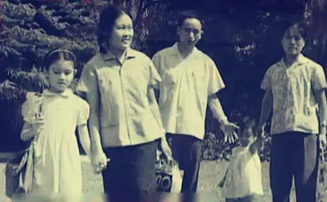 张艺谋导演冷门,大导演张艺谋的情史