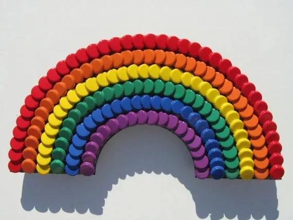 用啤酒的瓶盖怎么做成玩具,六个瓶盖可以做什么手工玩具