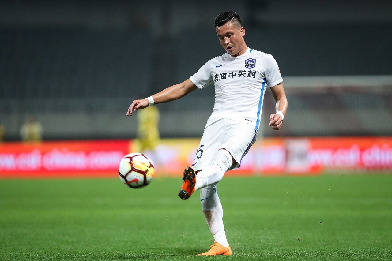 新疆足球运动员谈中国足球,新疆足球首进国家队打世预赛