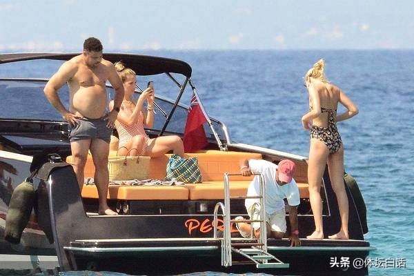 大罗身材走样,足球小将大罗