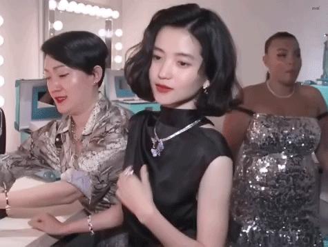 短发烫发2021流行发型40-50岁,2021年显脸小最流行的发型