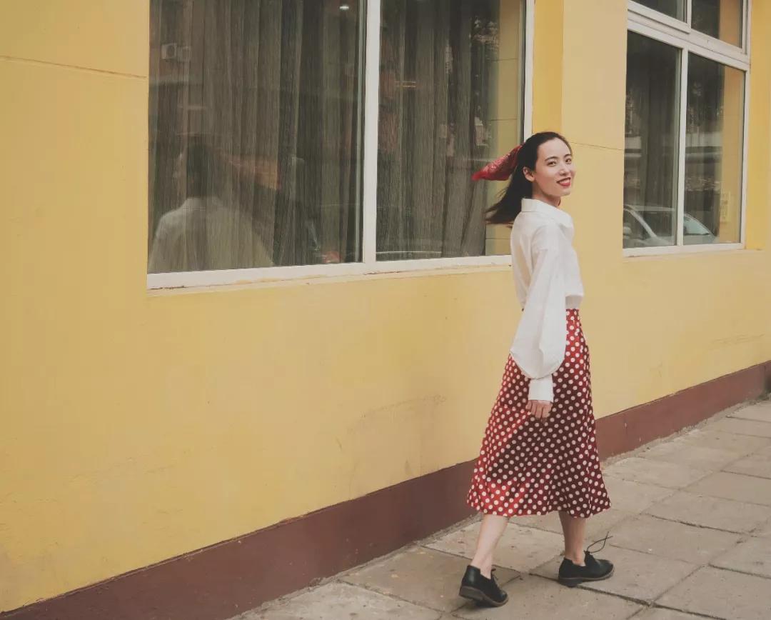 周慧敏穿搭港风,惊艳了90年代的港风周慧敏