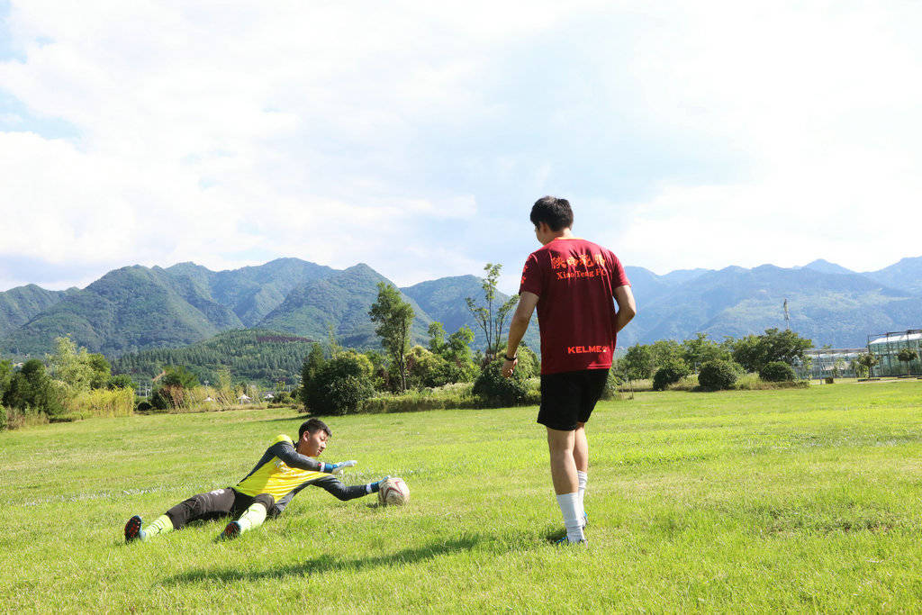 2018青少年足球夏令营上海分营,小足球大梦想