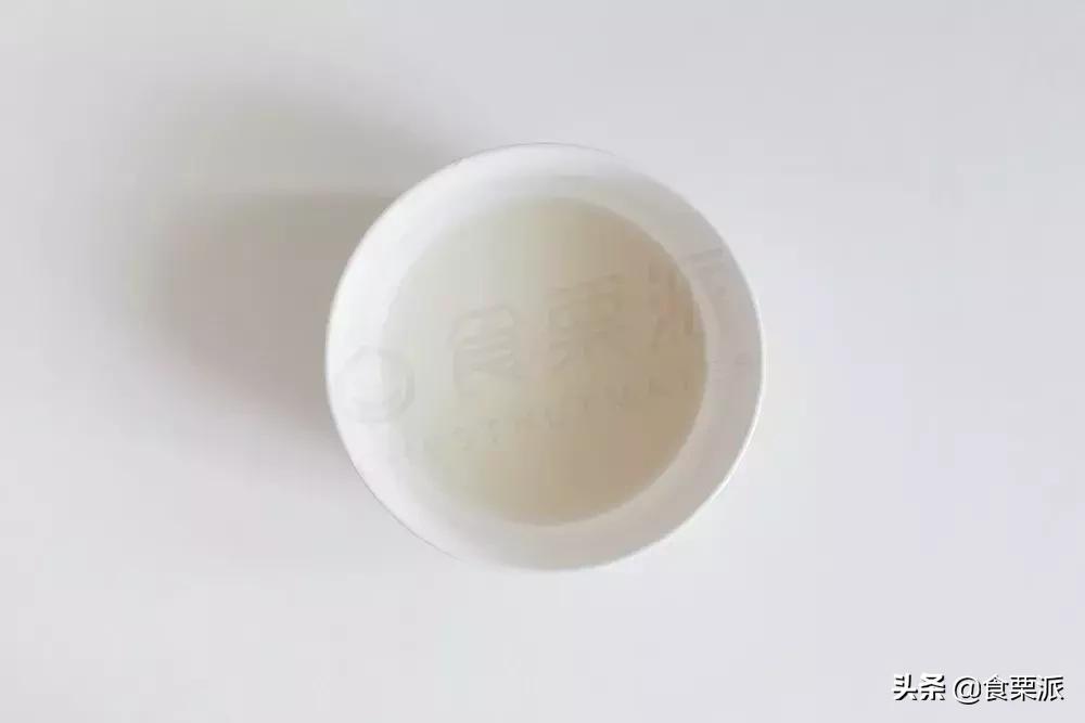 自制披萨3步搞定比店里的还好吃,正宗披萨的配方和制作