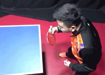 直拍横打接球的十六种技法,横拍反手劈长球技术动作要领