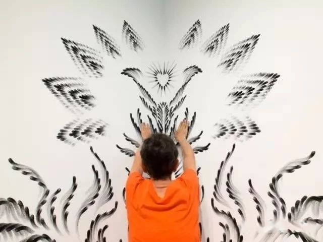 老奶奶绘画出神入化,老奶奶画渐变画