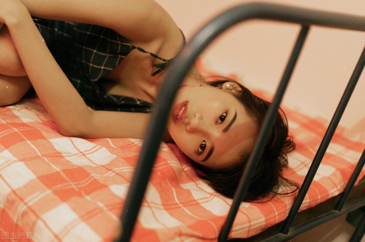 男人有这些行为说明是对你动心了,男人常对你做这6件事情