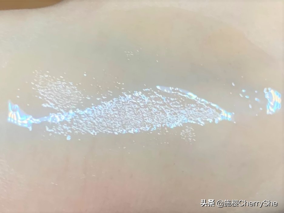 vc精华怎么用比较有效果,左旋vc精华乳液功效
