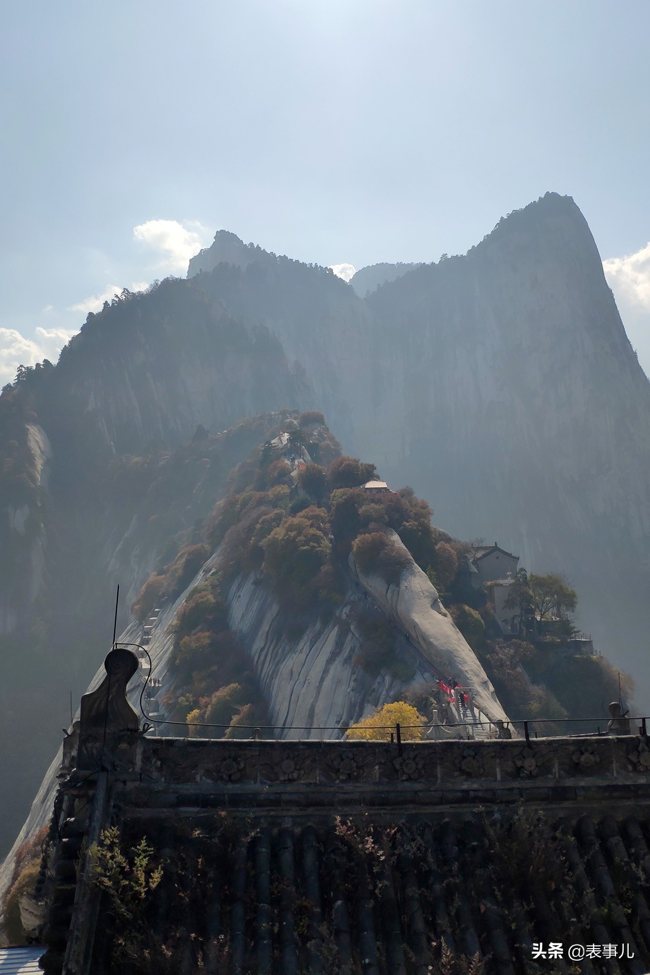 花160元和9个小时爬华山，还喝了一瓶15元的可乐，我是在找虐么？