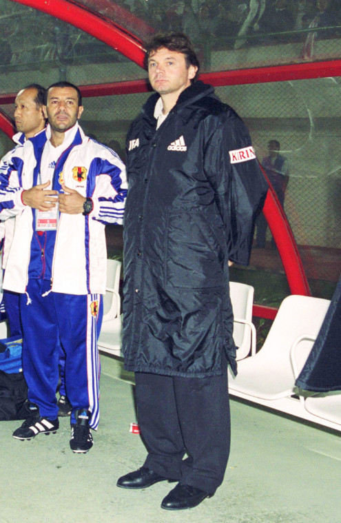 20年后又到美洲杯被虐0比4的日本足球，只是为了这个宏愿