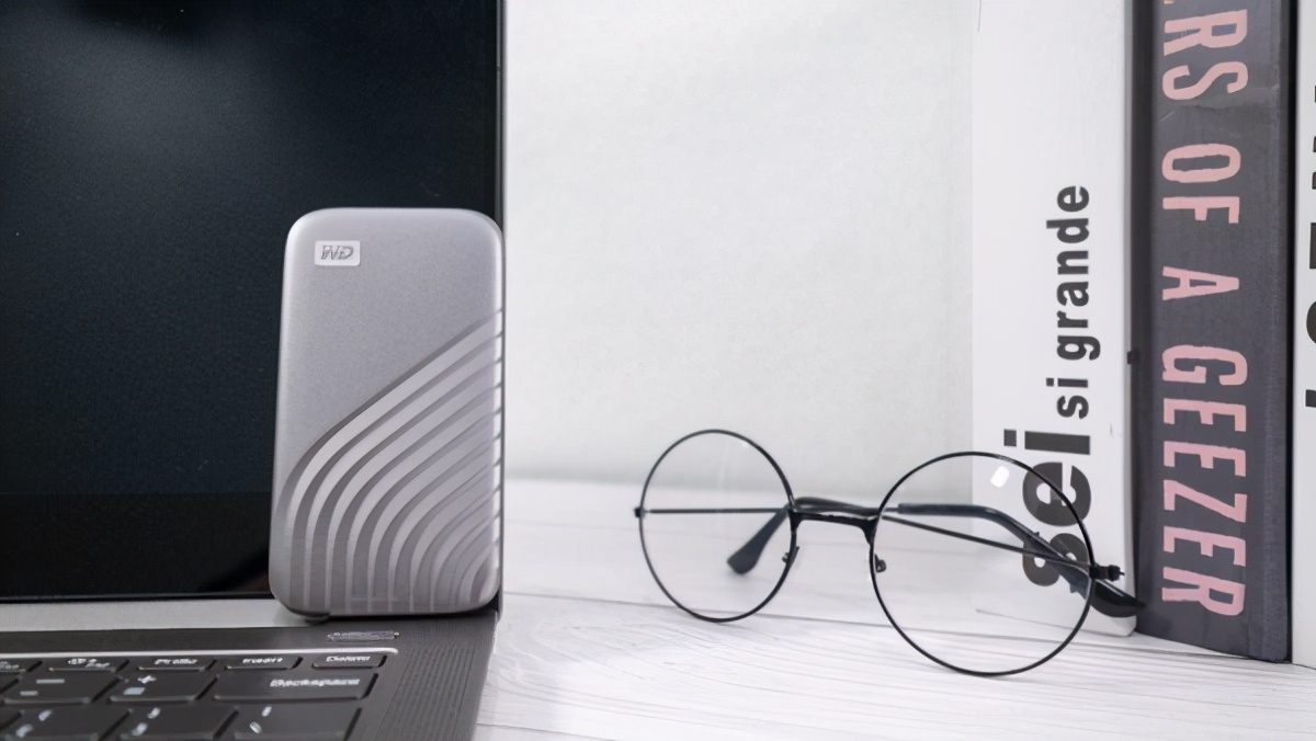 西数mypassport移动固态硬盘,西数固态硬盘sn570暗影精灵6能装吗