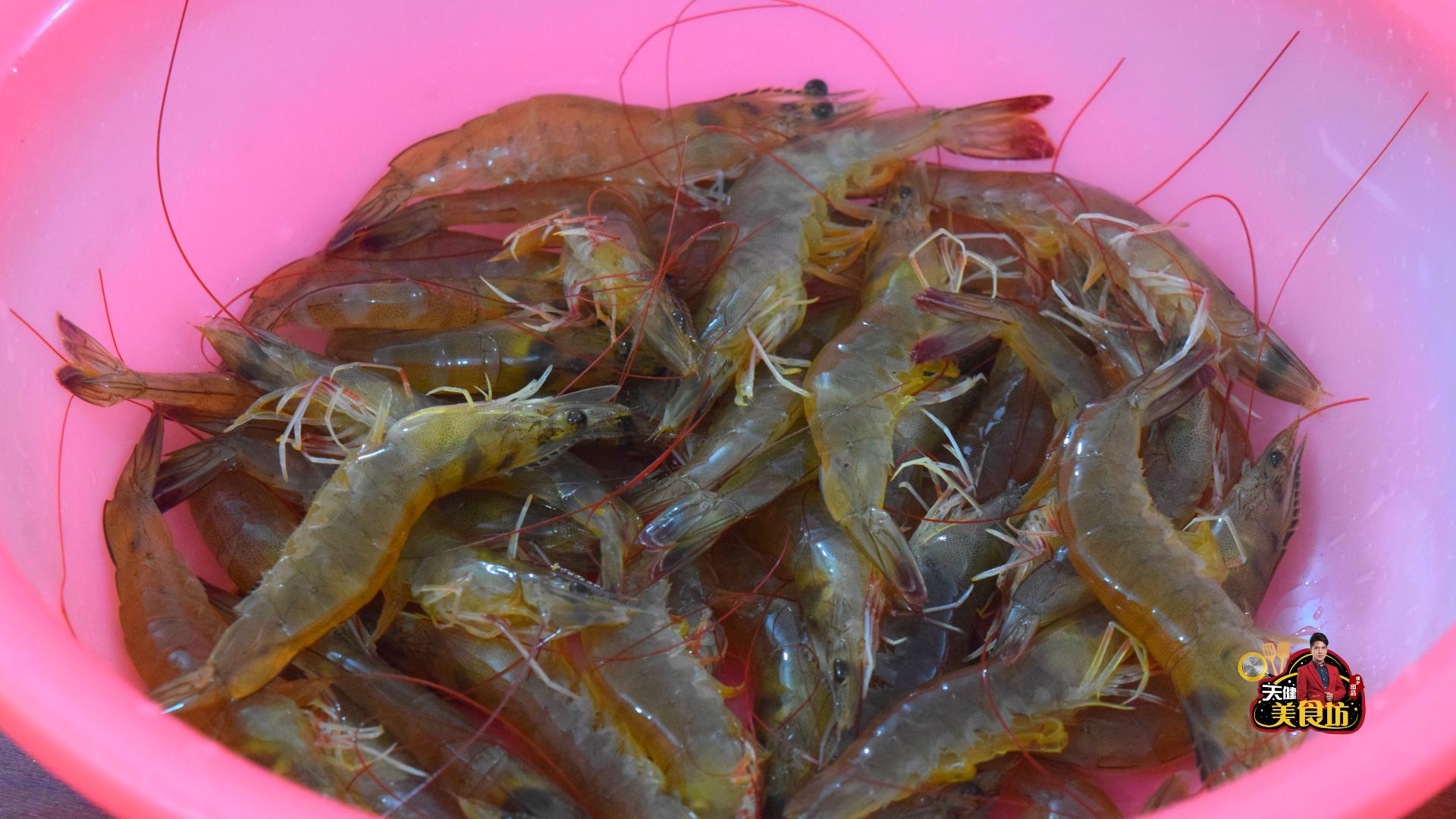 怎么做的大虾入味小朋友爱吃,大虾这吃法才叫爽做法简单易学