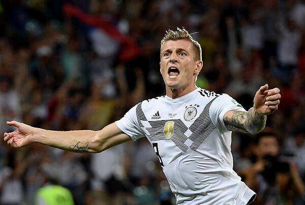 足坛2016十大中场,21世纪足坛十大最伟大中场球员