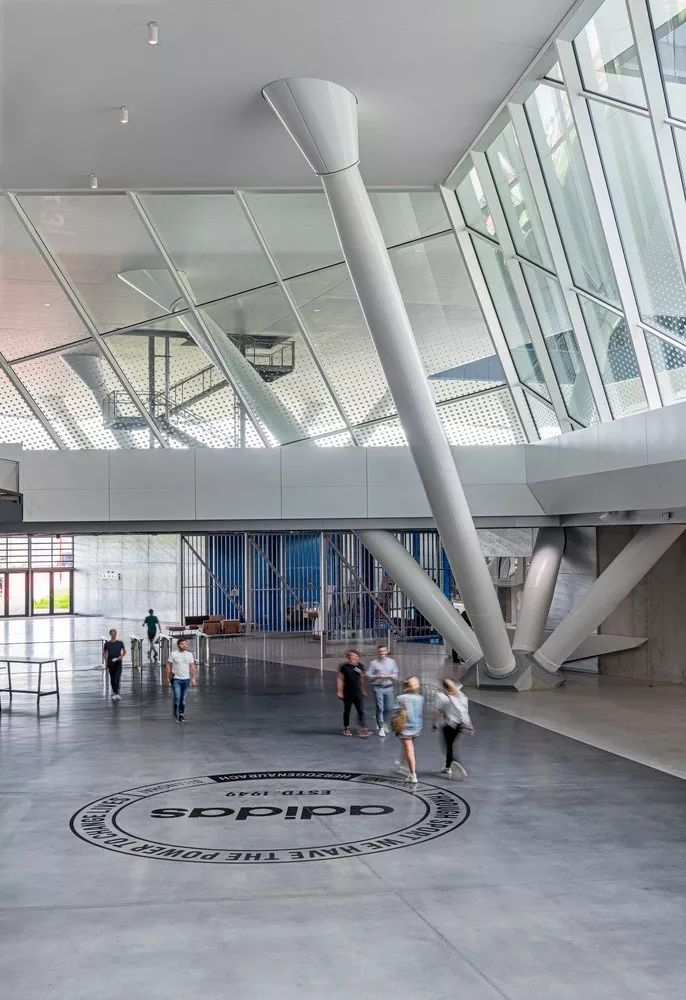 adidas总部航拍,adidas官方总部