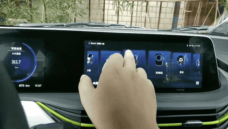 试驾长安新能源奔奔E-Star：高配仅售6.48万可满足市内通勤需求