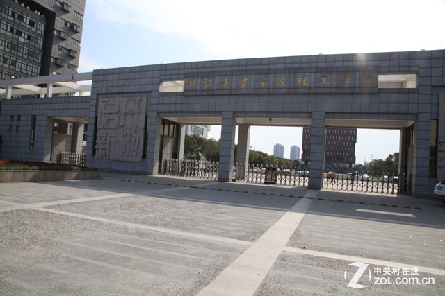 《Nature》论文足以奠定学术江湖地位，郝治伟为何选择当公务员