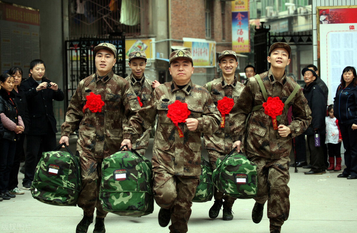 七夕给当兵男朋友礼物,给当兵的男朋友买什么礼物