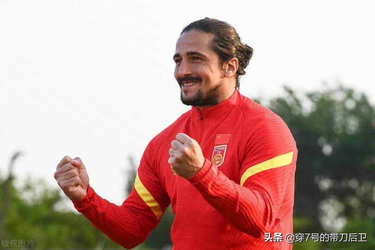 国足有哪些归化球员还没来,国足最强归化球员仍未获得资格