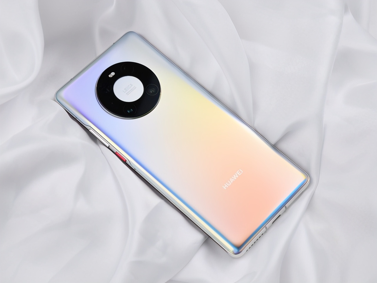 mate40pro上手,华为mate40pro现在还值得入手嘛