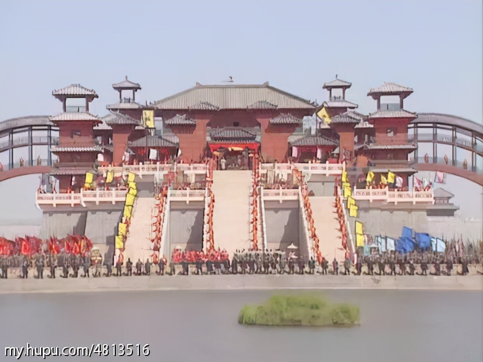 三国演义全集解说央视,三国演义连续剧片段赤壁鏖战