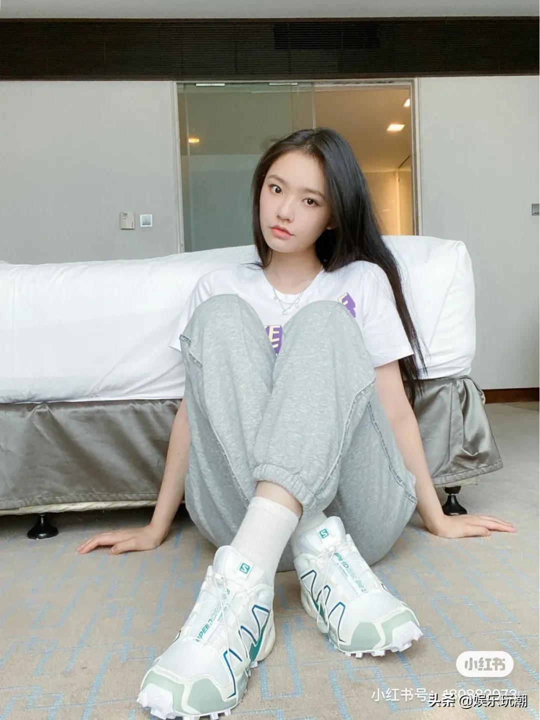 林允同款洞洞鞋,林允同款包头穆勒鞋