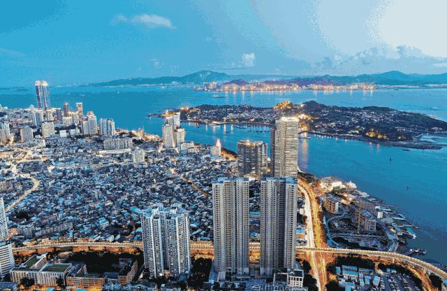 厦门上榜新一线,厦门进入一线