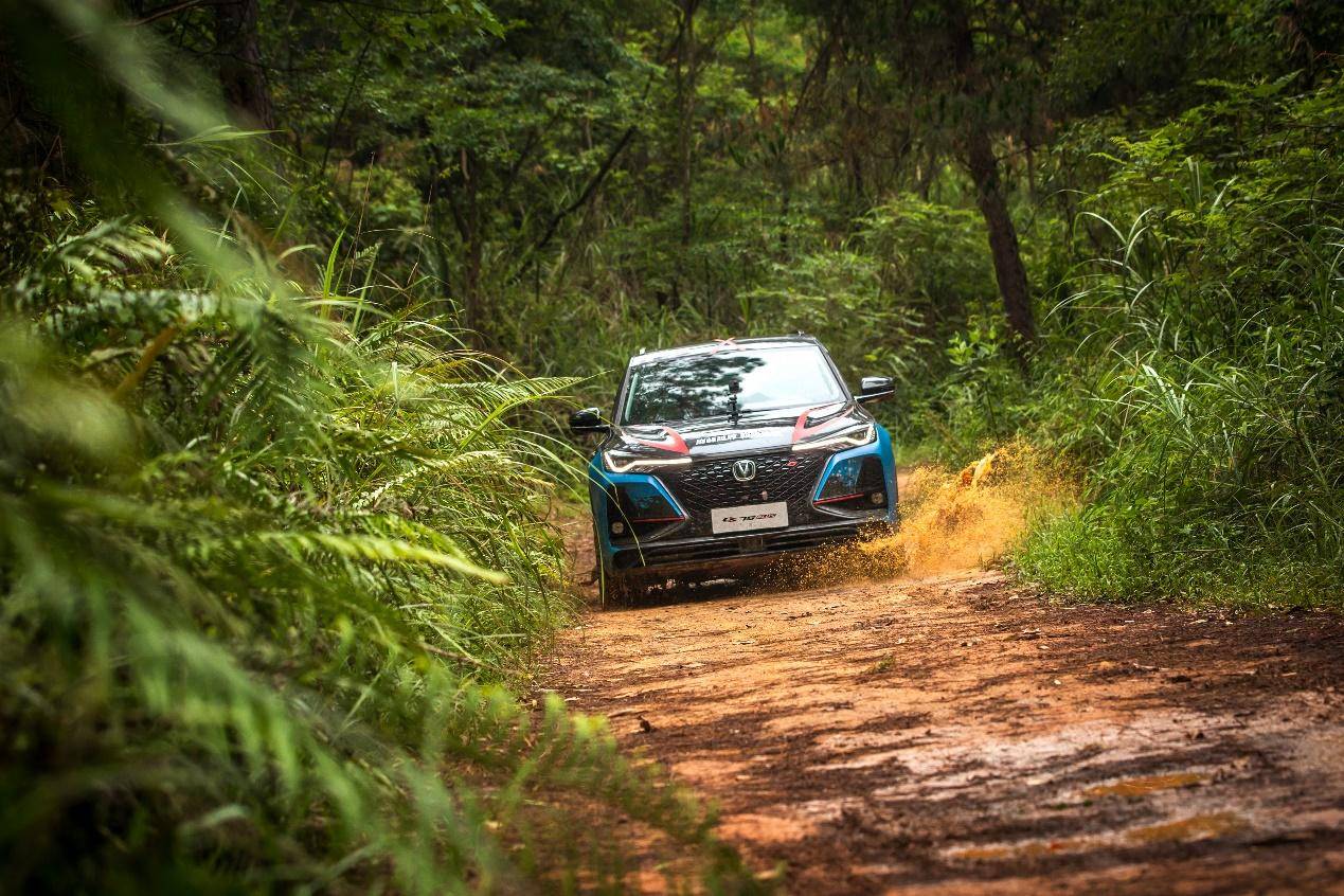 长安cs75山地越野测试,长安cs75蓝鲸版山地测试