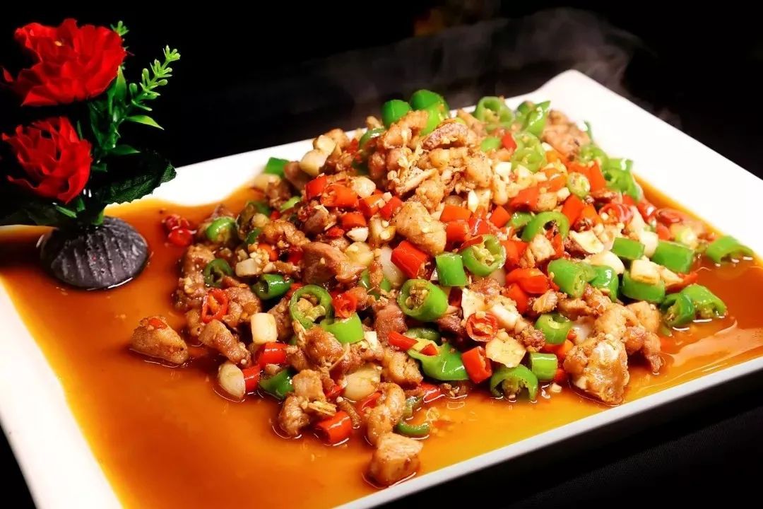 精选10余款菜肴推荐,精选30余款菜品推荐