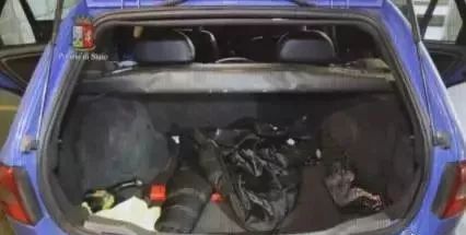 那些暗网中被拍卖的*奴性**，是如何上钩的