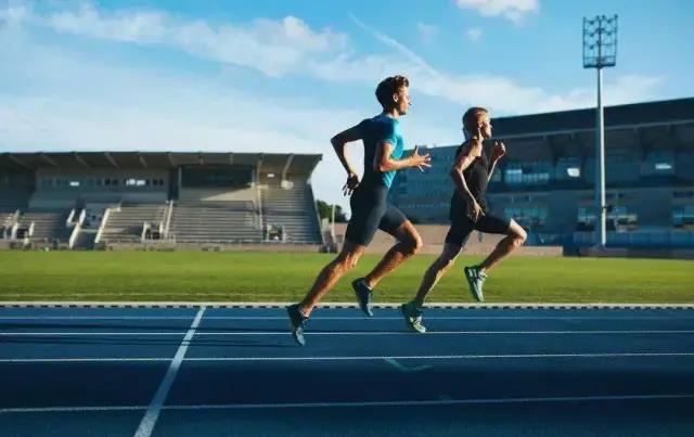 姚明跑10km,姚明跑10公里要多久