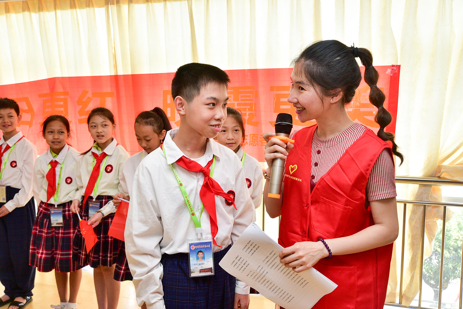 小学敬老孝贤月活动总结,尊老敬老教育活动报道