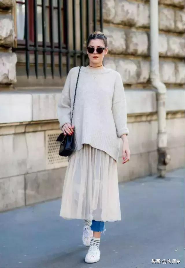裙子套裤子,今年秋季流行穿裙子裤子超级时髦