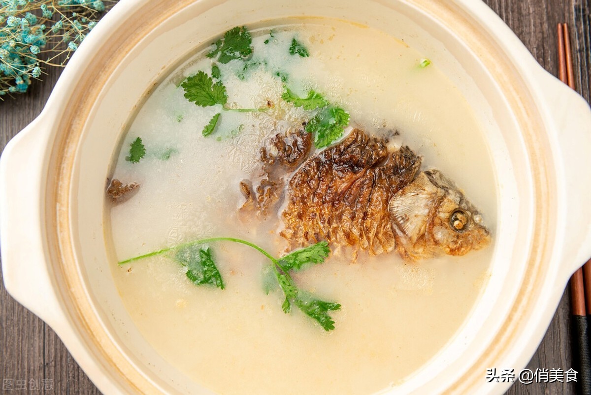 煎鱼肉撒盐不粘锅不破皮,容易煎烂的鱼怎么煎才不粘锅