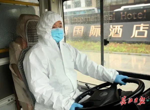 这个春节向所有医务工作者致敬,这个五一坚守岗位