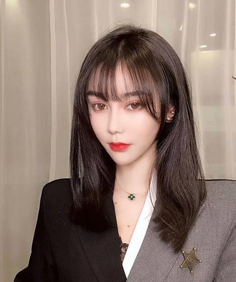 每次洗头梳头都掉很多头发怎么办,每次洗头都掉四五十根头发正常吗