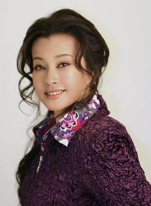 刘晓庆六十六岁近况,刘晓庆背后的辛酸史