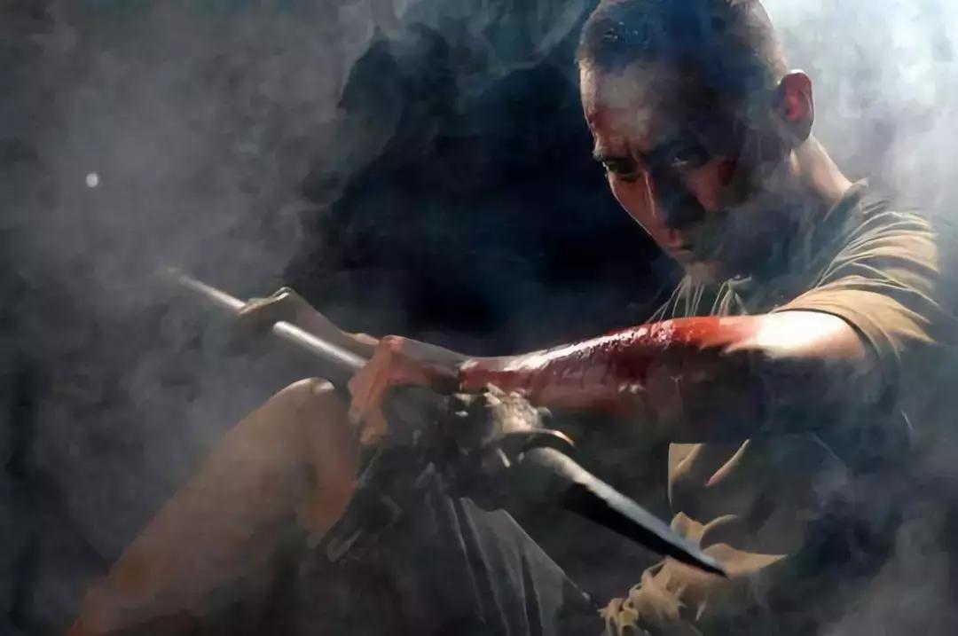 骑自行车耍红缨枪就能cos赵子龙？古代真正的骑马打仗什么样？