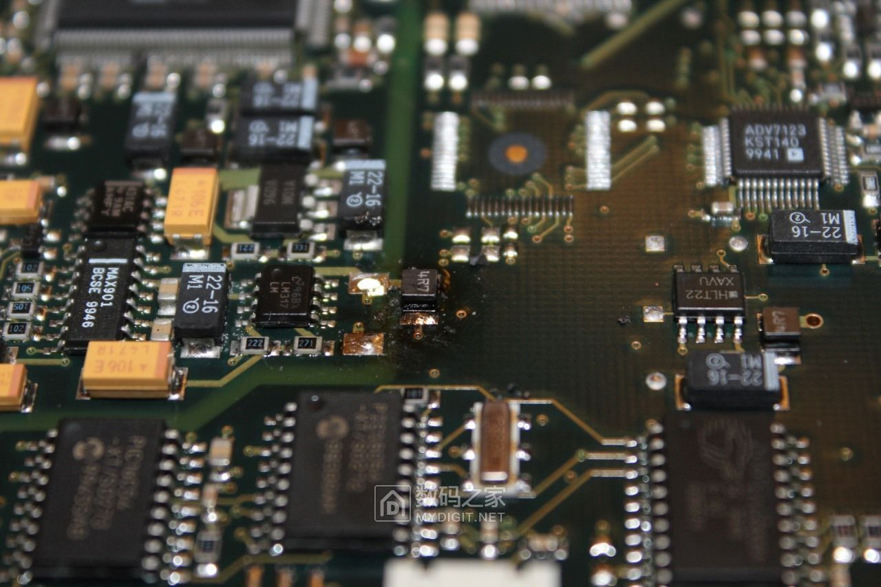 都是钽电容惹的祸：拆修宝施玛（Proxima）3LCD投影机三无故障