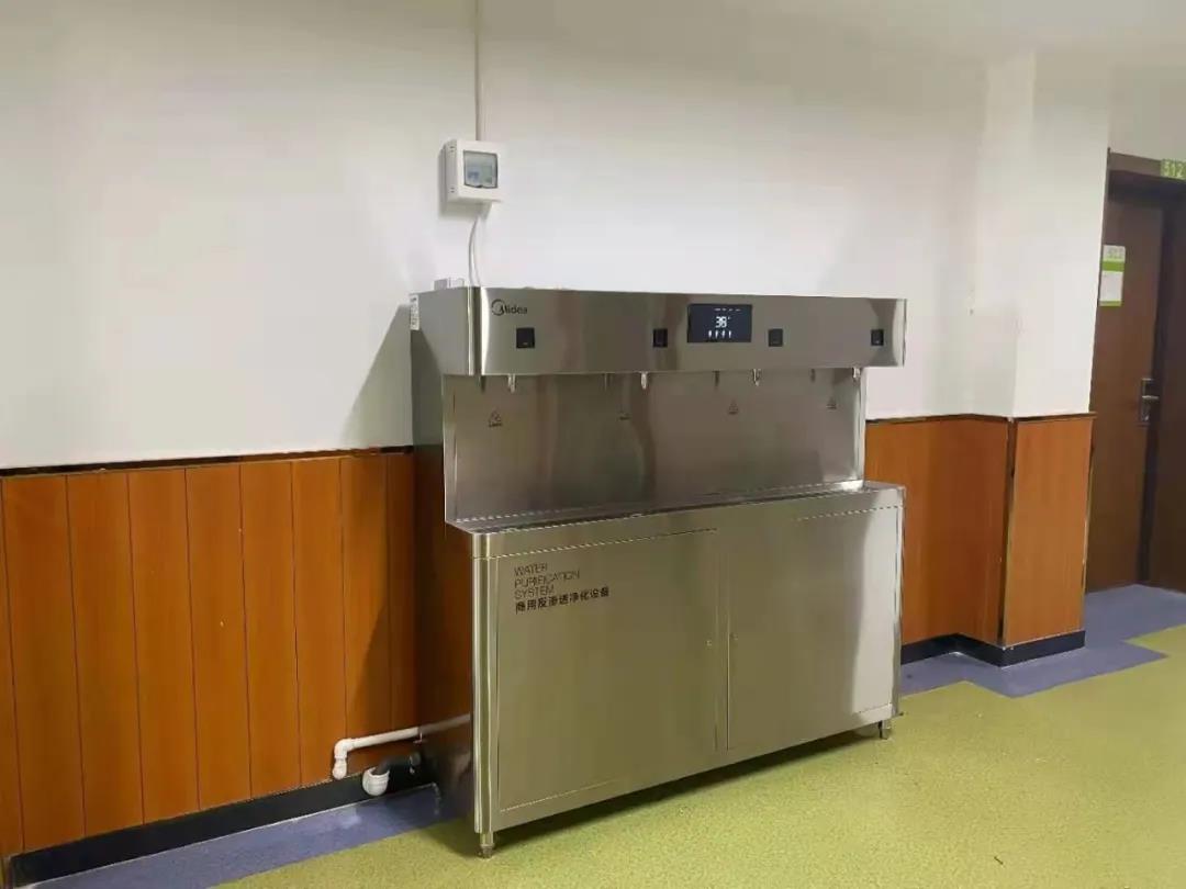 美的商净翻开校园饮水新篇章，你家小朋友喝上健康安全水了吗？