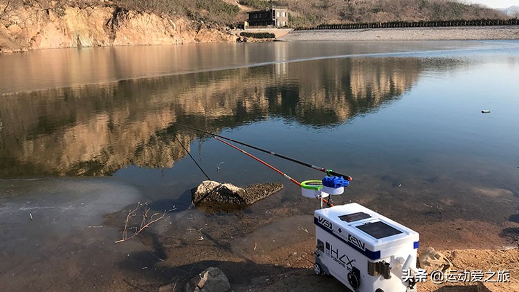 野钓鲫鱼抬竿时机技巧和收竿手法,冬钓鲫鱼海竿抛竿怎么甩竿