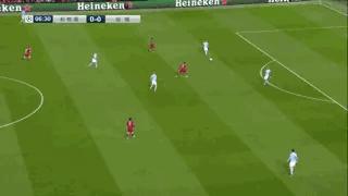 菲尔米诺11年进球,菲尔米诺射门时候不看球