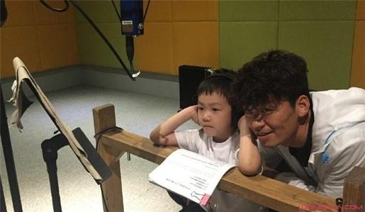 王宝强现在和马蓉哪个过得好,王宝强和马蓉带的孩子有啥不同