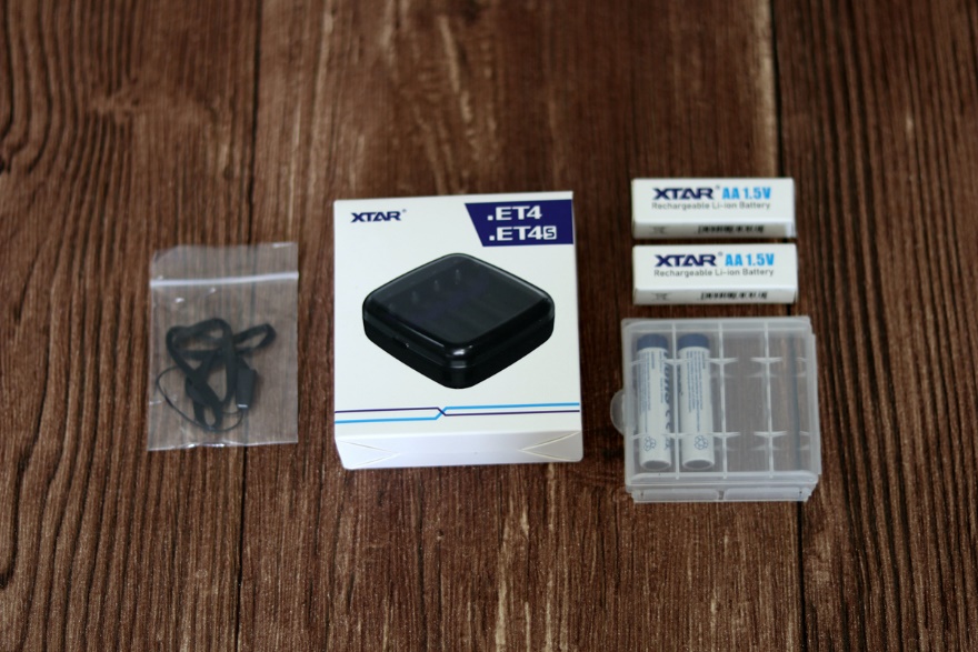 xtarvc4plus充电器评测,xtar1.5v充电电池质量好吗