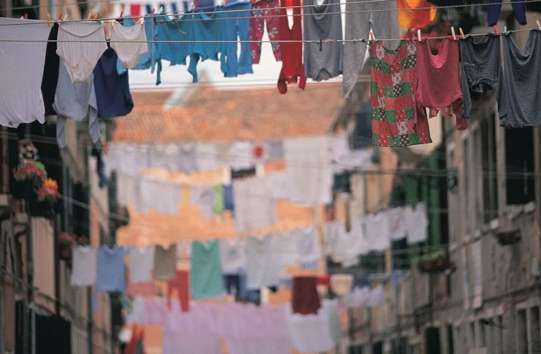 年轻妈妈紧急就医！连续64天没太阳，家里内衣裤终于顶不住了