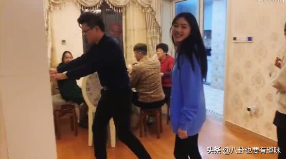 林允回老家全部视频,林允回上海家视频