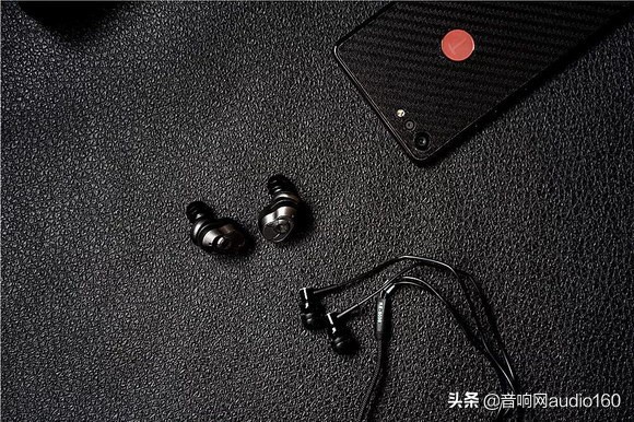 目前最发烧的蓝牙耳机,目前最顶级的真无线蓝牙耳机