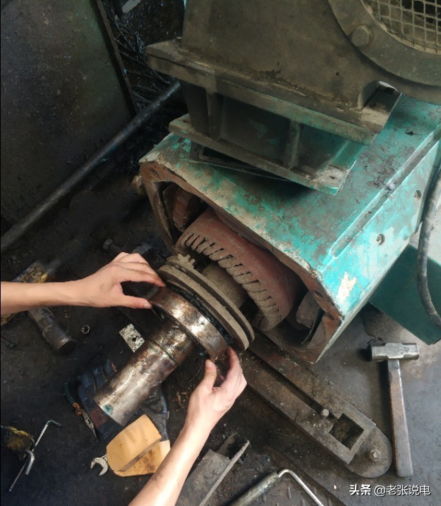 直流电机振动,直流电机运转噪音大怎么回事