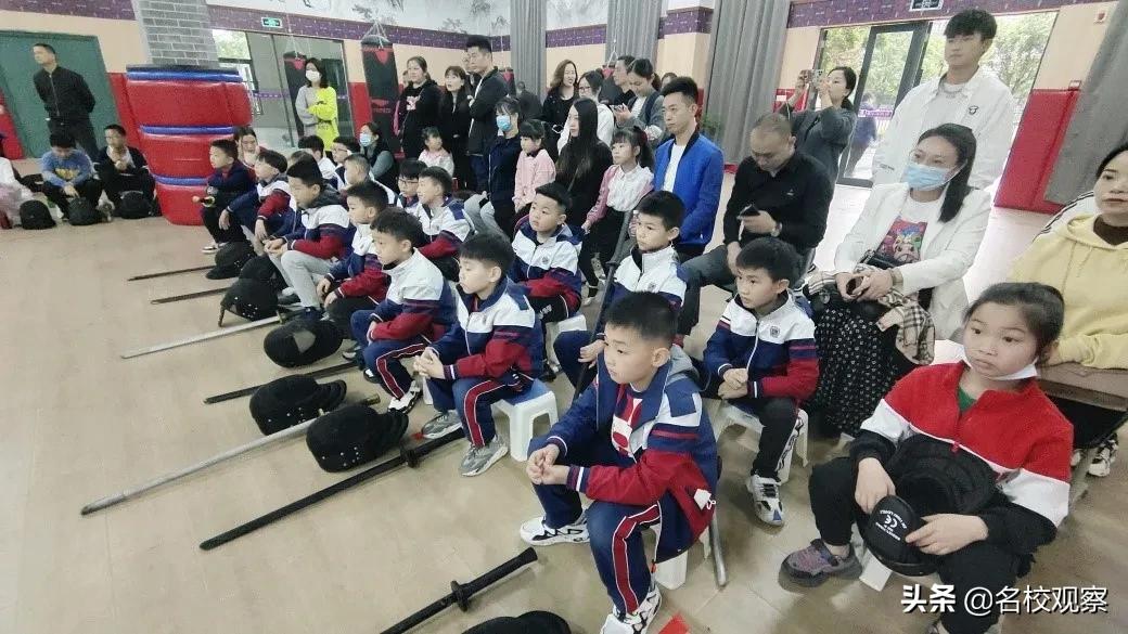 金牛、郫都、新都“三校儿童短兵友谊对抗赛”，成川外学子获佳绩