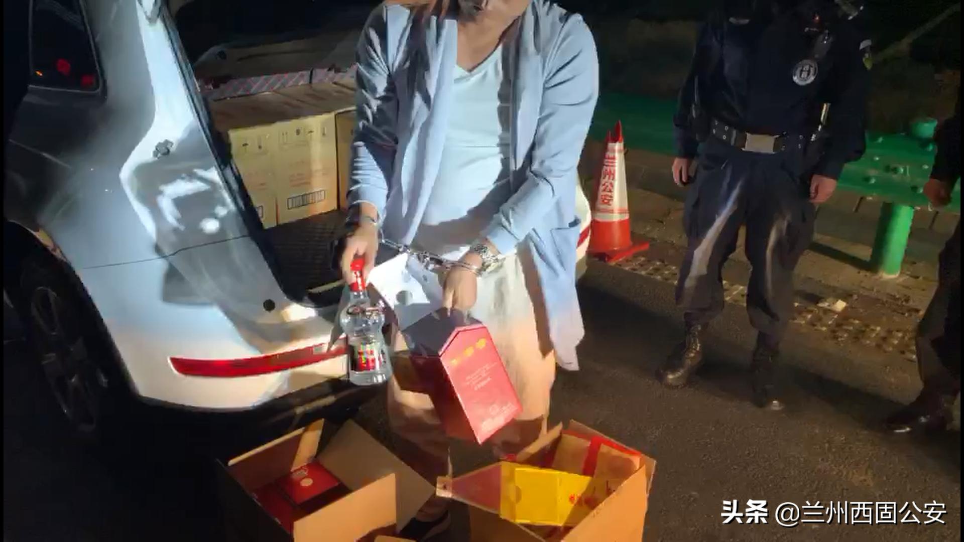 抓获假冒商标嫌疑人为攻坚行动,警方侦破一起假冒注册商标商品案